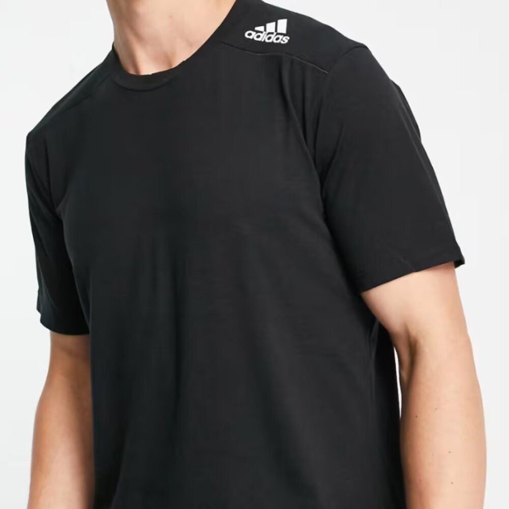 adidas "Design for Training" T-shirt, Size Large, Black